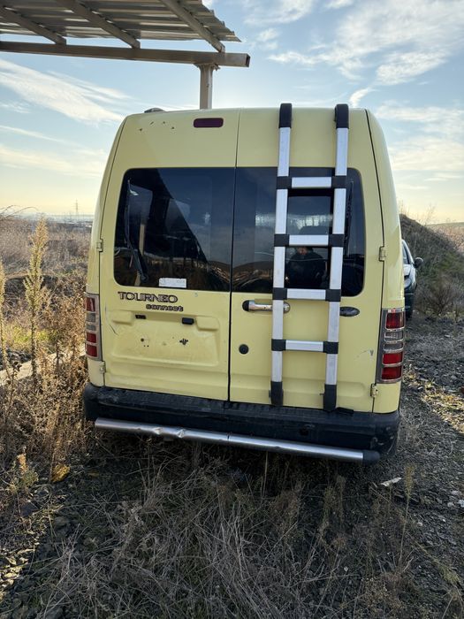 Ford Tourneo Connect 1.8tdci Форд Турнео Коннект 1.8тдци- на части!!