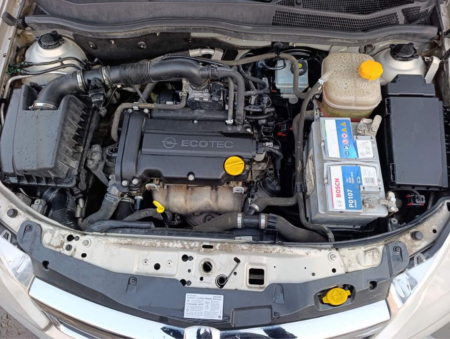 Opel Astra 1.4i 90к.с