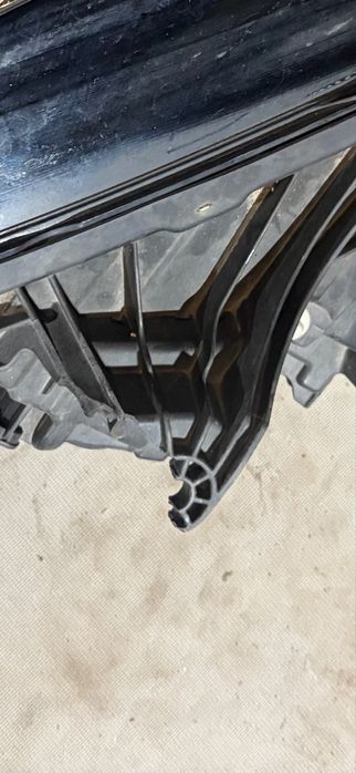 Volvo V60 2018 година Ляв Лед Фар Led