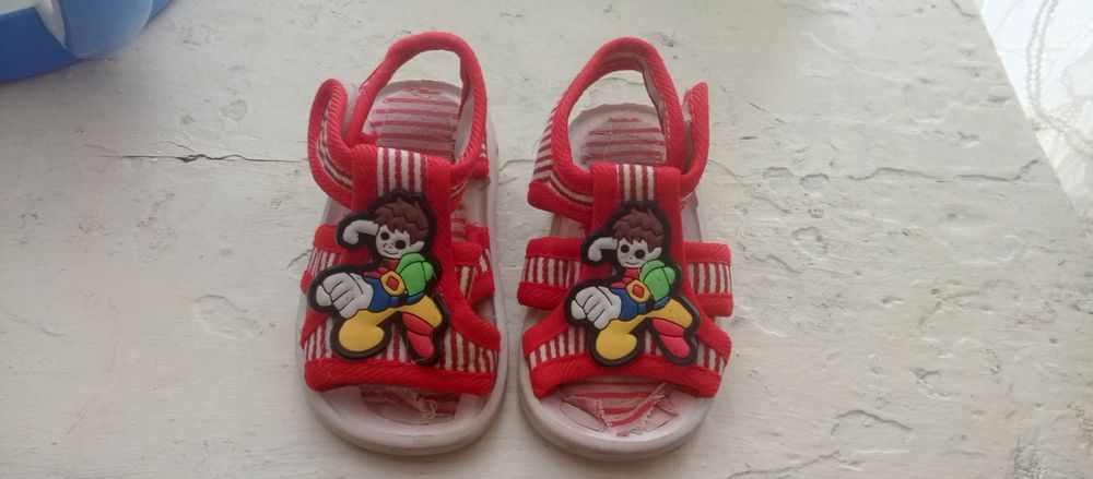 Bahorgi bolalar oyoq kiyimi