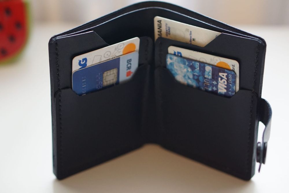 Portofel din piele naturală(1 bucată pe stoc)