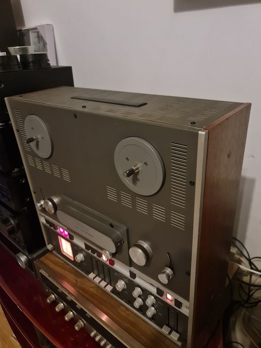 Magnetofon STUDER -  reVox A700
