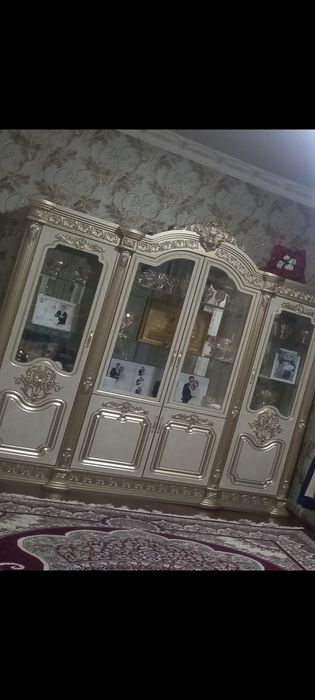 Yotoqxona mexmonxona uchun mebellar komplekt srochne sotiladi idealne.