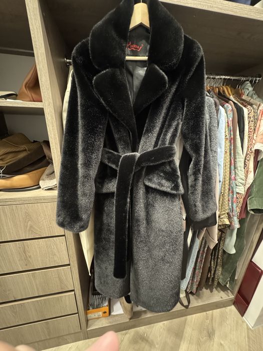 Шуба новая классическая