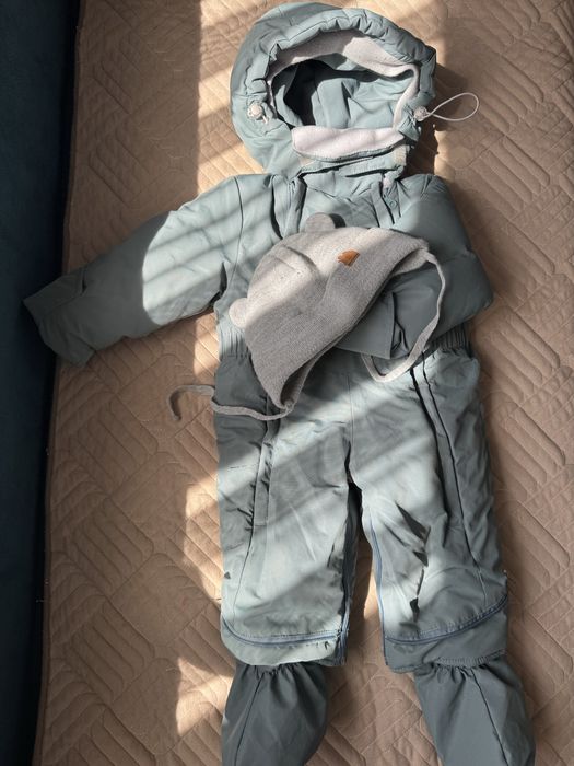 Продам зимний комбинезон трансформер