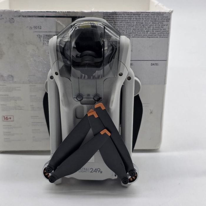 Drona DJI Mini 3 + Telecomanda RC-N1 | ca NOUA | Full box | Factura + Garantie | Pret Fix |