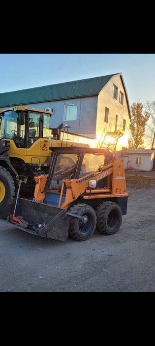 Услуги минипогрузчика