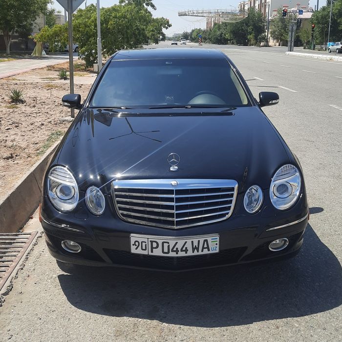 Mercedes-benz w211 e 240 год выпуска 2003