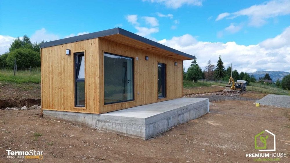 Vând și construiesc căsuțe din lemn