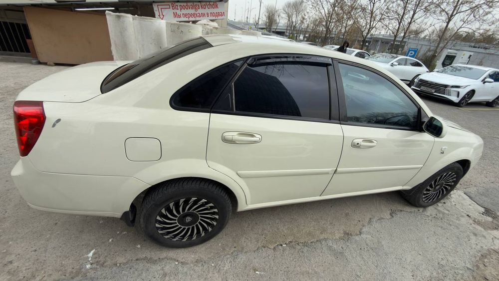 Lacetti 
Megicar 905 
Mafin 725
4 kalonkao