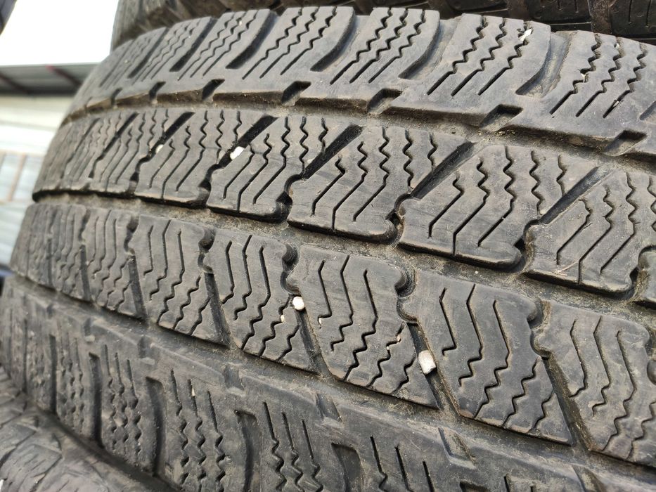 4бр Зимни гуми 225 55 17 С - Semperit