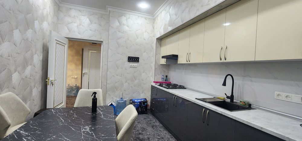 Тошкент район Замона Ресторан 2комнатная новая ремонт 2етаж