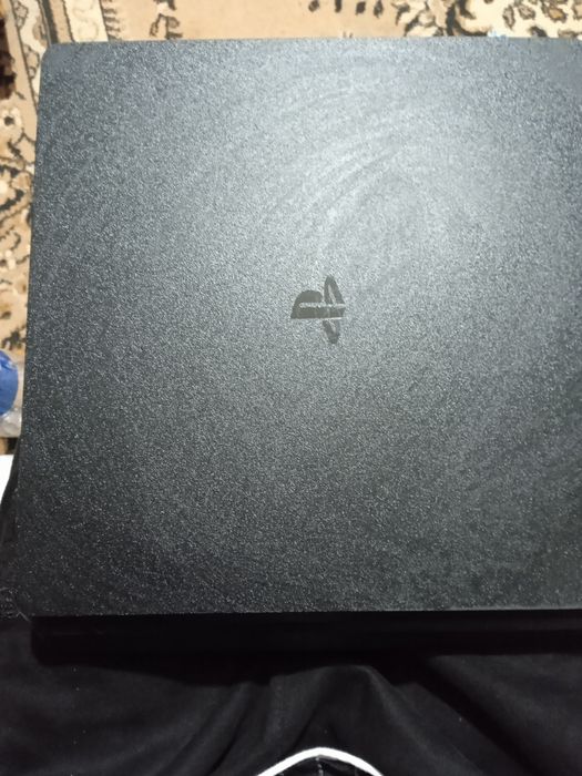 Плейстейшн 4 про