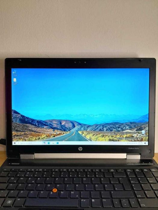 Laptop HP Elitebook 8560w 15.6-inch Intel Core i7 16 GB Ram 500 GB HDD Windows 10