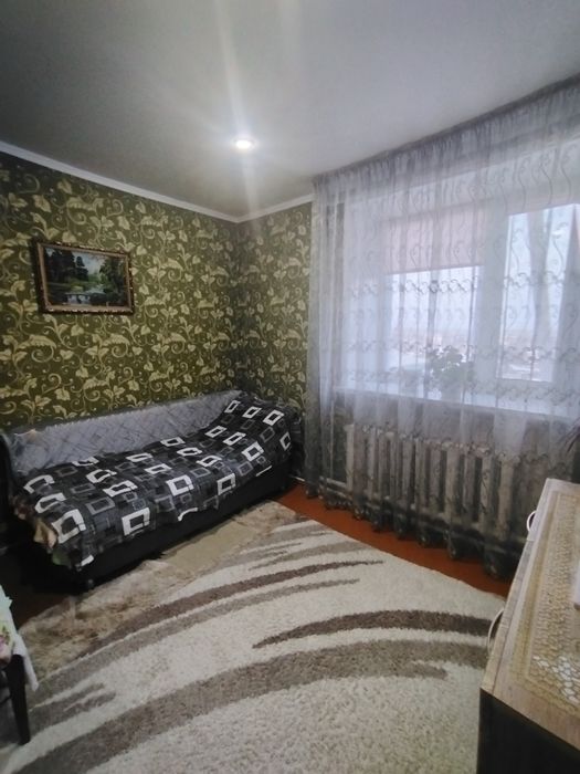 Продам 2 Ком квартиру в центре