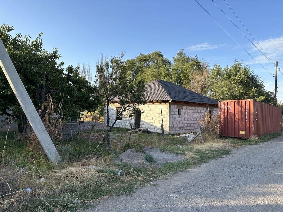 Продам недостроеный дом в с. Тургень