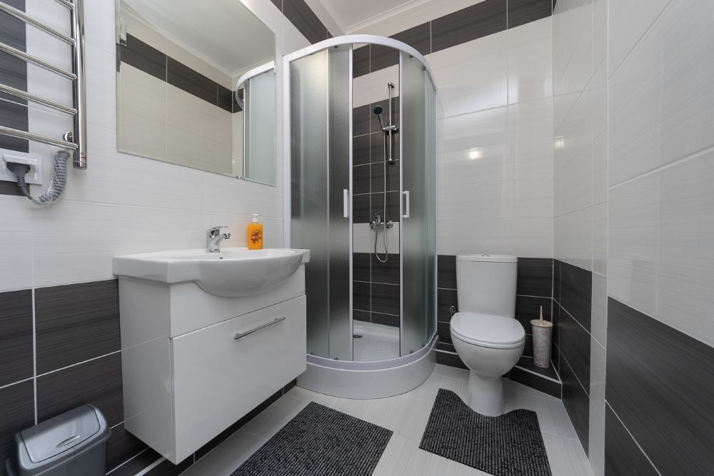 Сдам квартиру посуточно в аренду левый берег однокомнатная