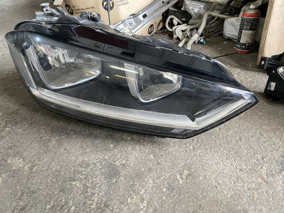 Far VW Golf 7 sportsvan 2014 - 2020 far dreapta golf spots van