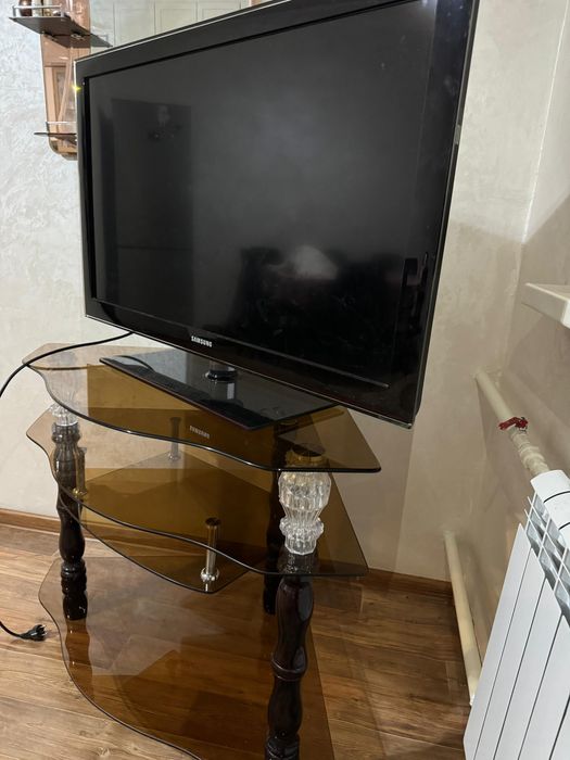 Телевизор , подставка