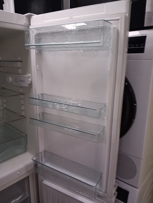 Комбиниран хладилник с фризер   Миеле Miele с 2 години Гаранция!