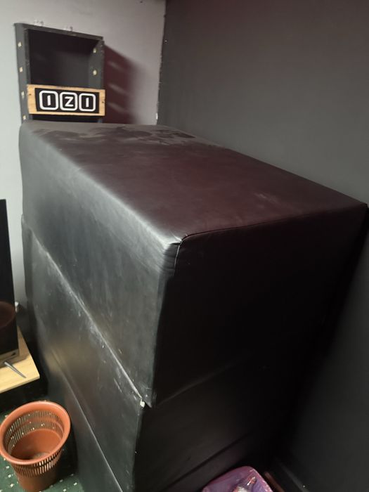 Срочно продаи диваны