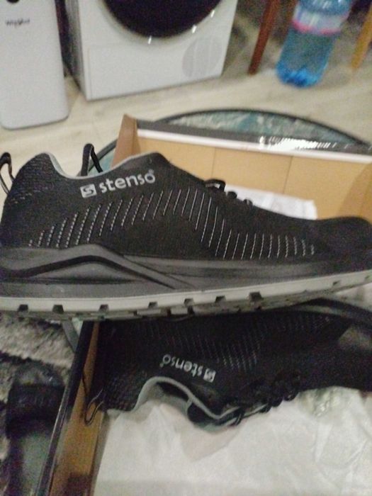 Работни обувки с бомбе.47 номер