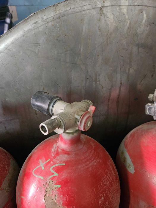 Метанови бутилки