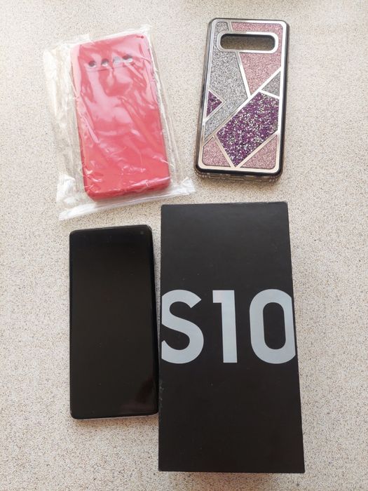 Самсунг  S10  продаю