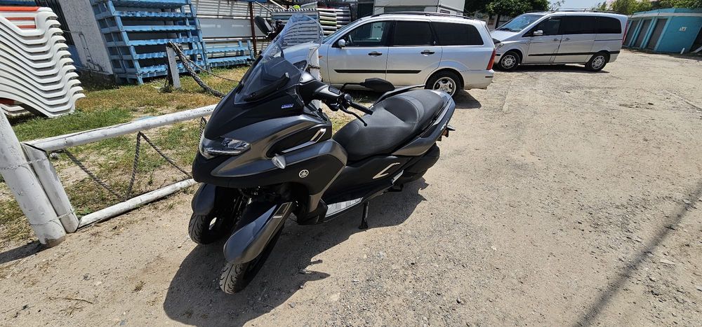 Yamaha tricity 300