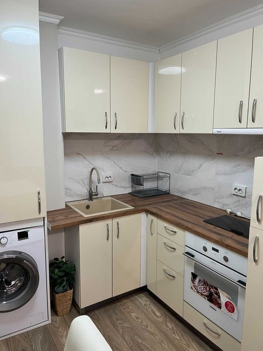 Дава се под наем Едностаен апартамент в София, Център - 30 кв.м за 408 € - Снимка #7