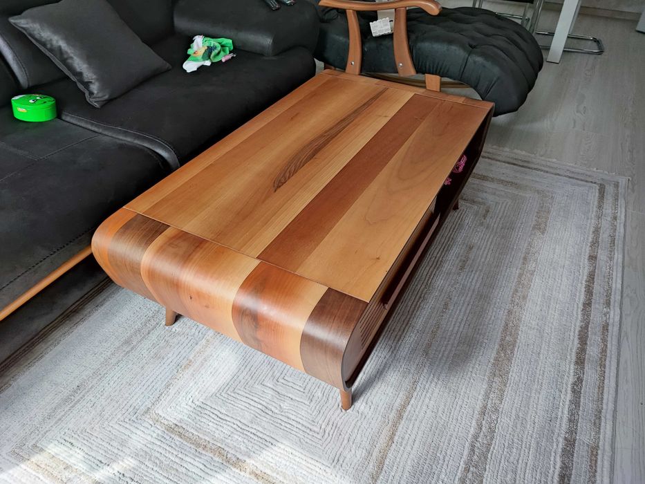 Холова маса с чекмеджета