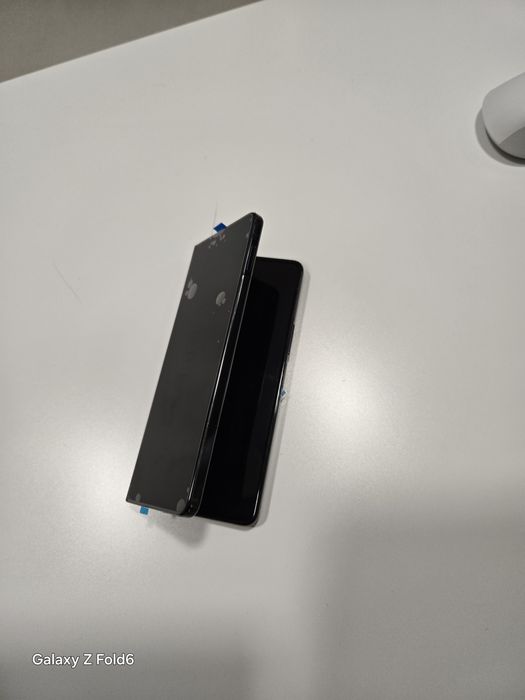 Самсунг Галакси Z Fold 5