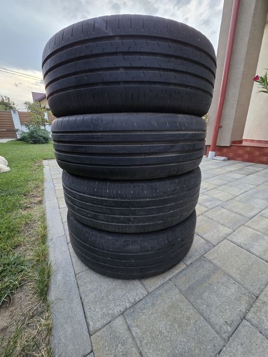 Vând 4 anvelope vară marca Continental dimensiune 205 60 16 dot 2022