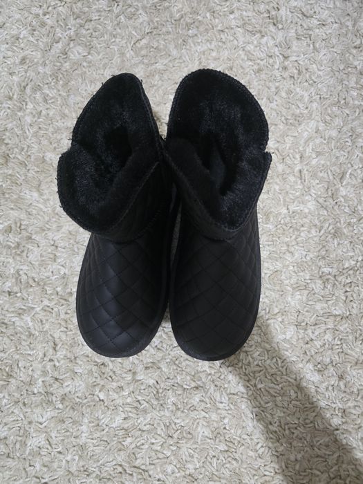 Зимняя обувь угги