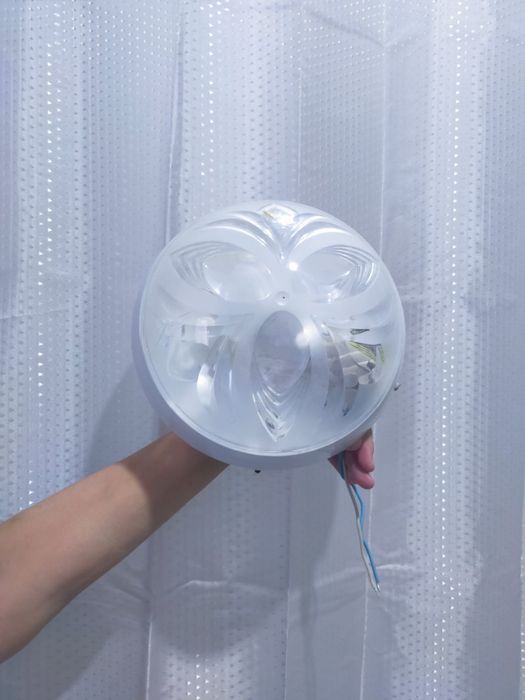 Продам светильники