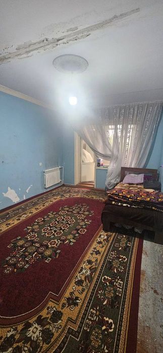 2 хона, 65м2 (квадрат), метро 150метр , 77 серия гиштли дом, 2/6  бал