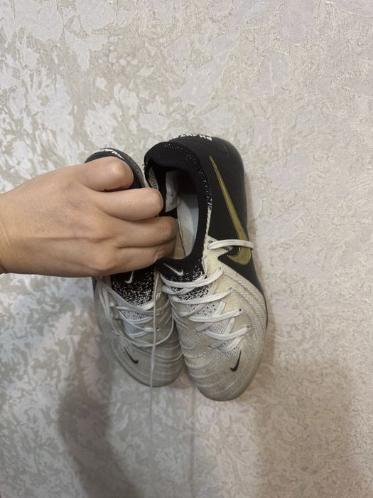 Продам бутсы 37 р 23 см