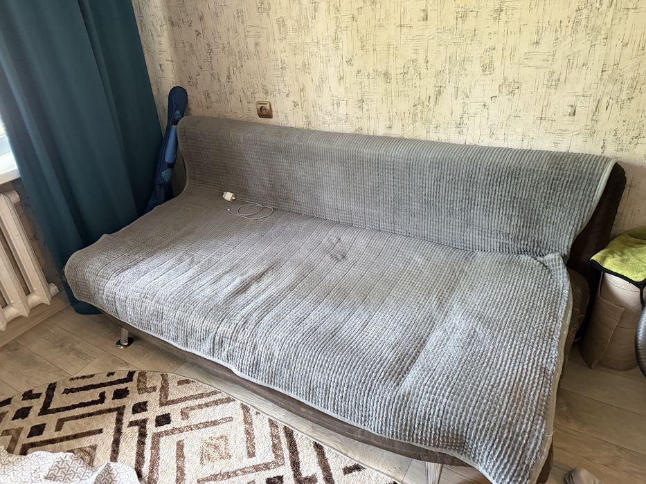 продам диван хорошый