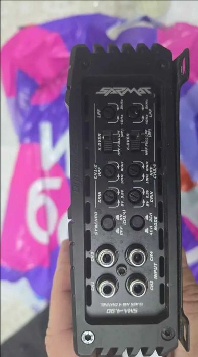 Звуковой усилитель в авто