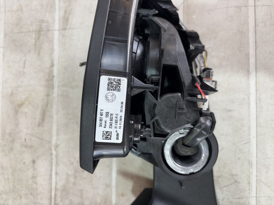 oglinda stanga skoda octavia 4