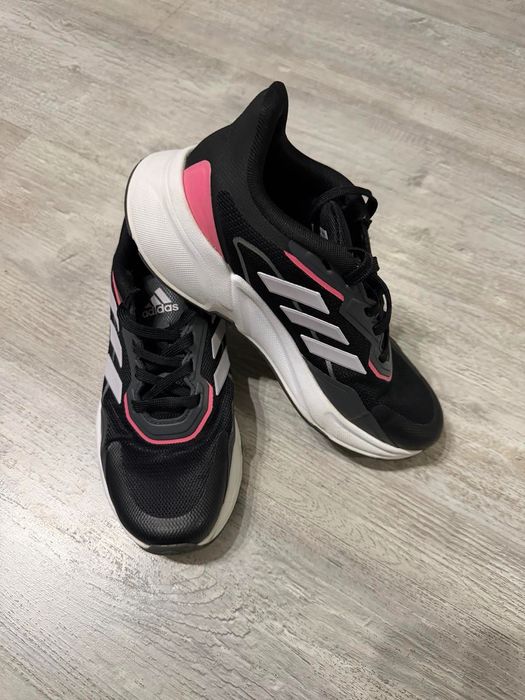 Маратонки Adidas X9000L1