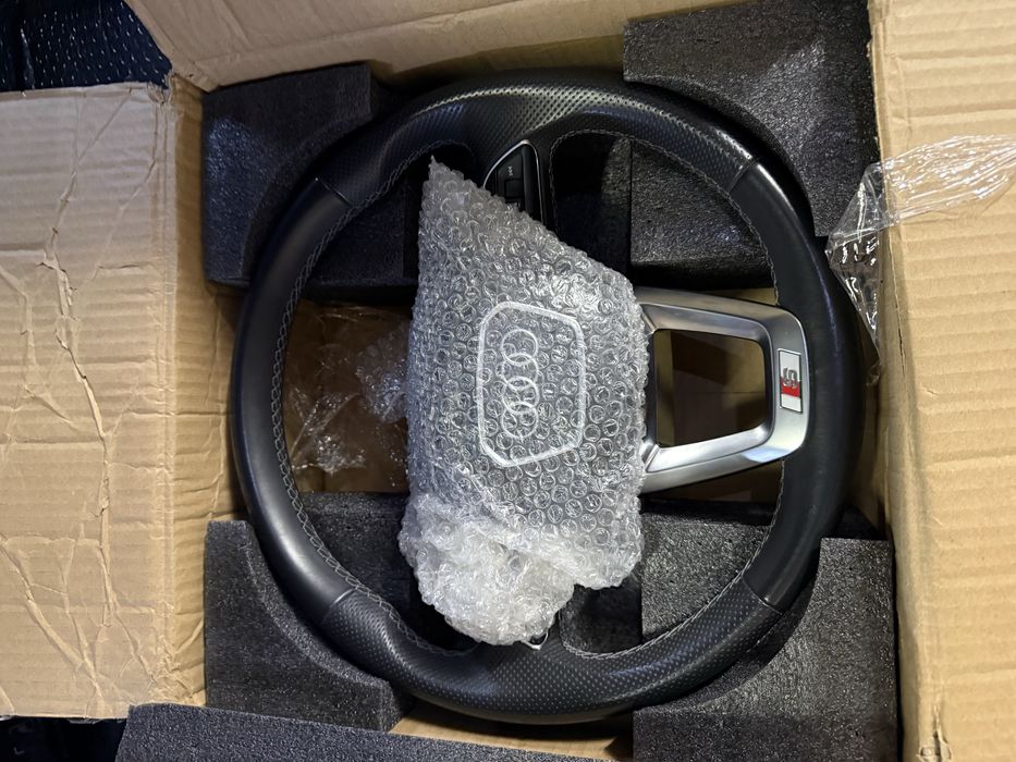 Волан Audi Q3 Q5 SQ5 A4 A5 Q7 Q8 S4 S5 SQ5 SQ7 SQ8