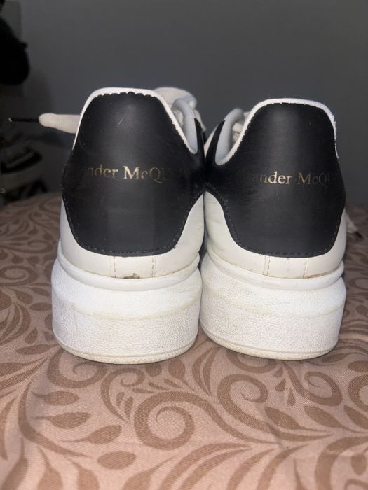 Alexander McQueen Oversized "White Black"