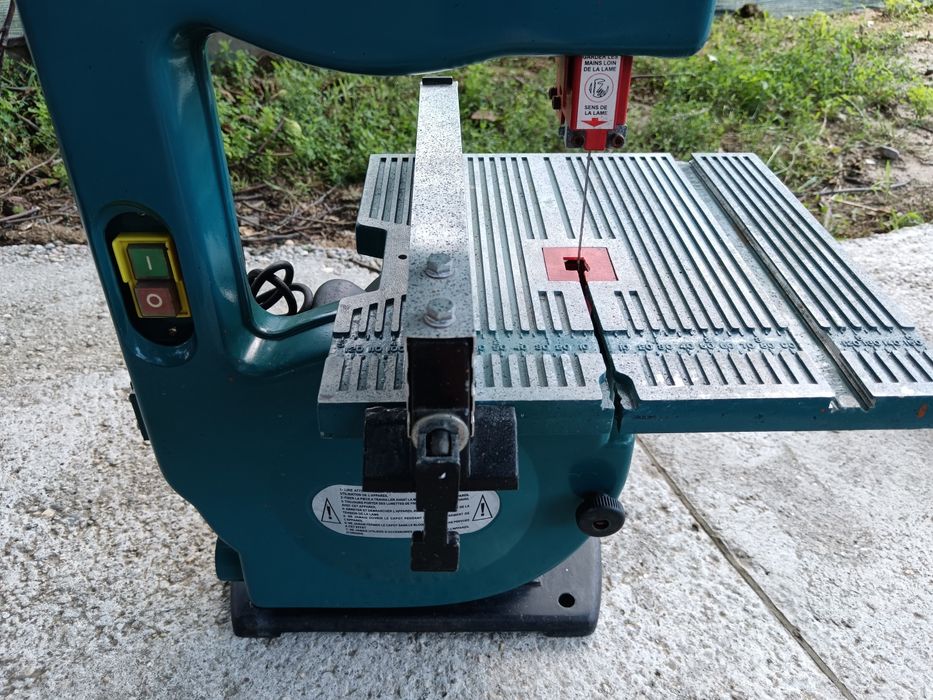 Banzic, fierăstrău cu pânză circulară, Black &Decker și Fartools, 350W