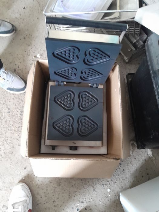 Срочно продается вафельницы три вида оригинал турция