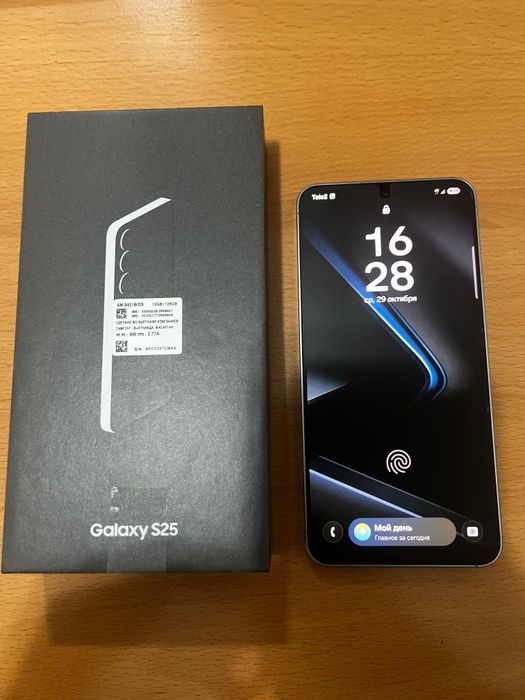 Samsung S 25. 128 гб
