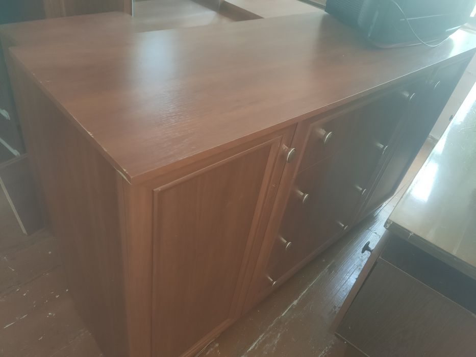 Спальный гарнитур