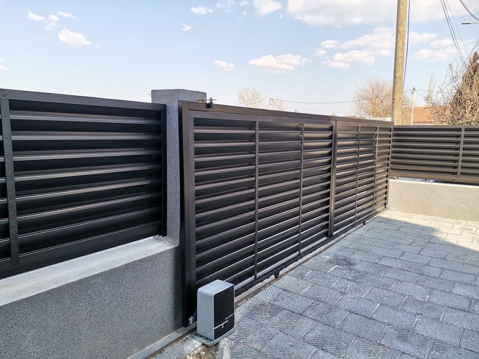 Дворни пешеходни и плъзгащи врати - Оградки БГ