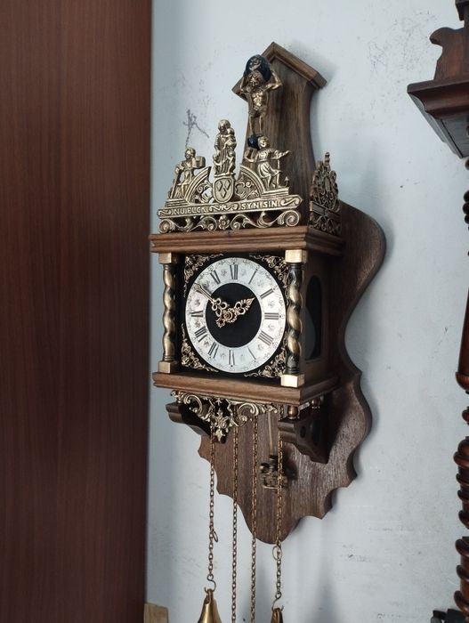 Ceas pendula Wuba Syn Syn anii 70 cu pendul