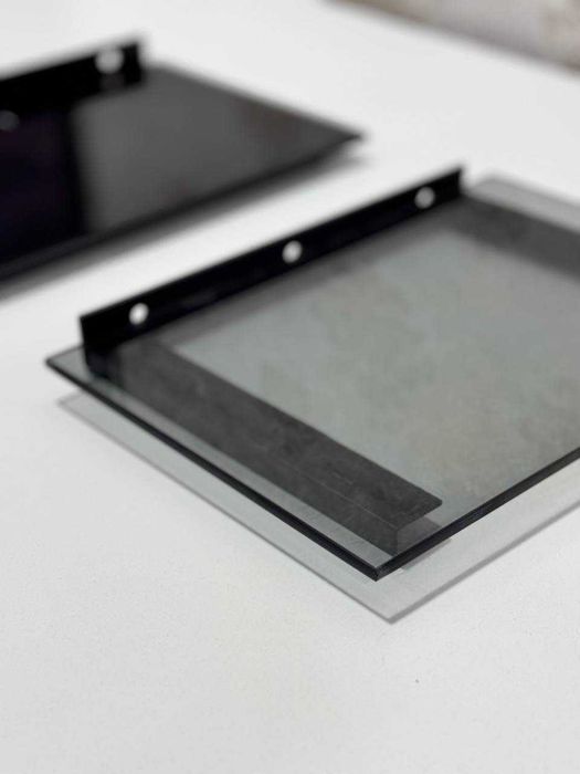 Подставка для тюнера , состояние хорошее , 2 штук / дона